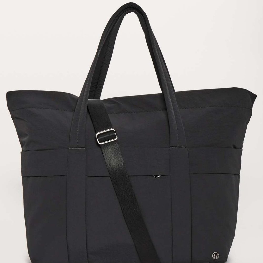 Lululemon On My Level Duffel 30L